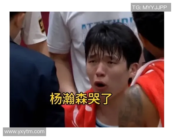 姚明在赛场上泪洒篮球场的背后故事与情感解读