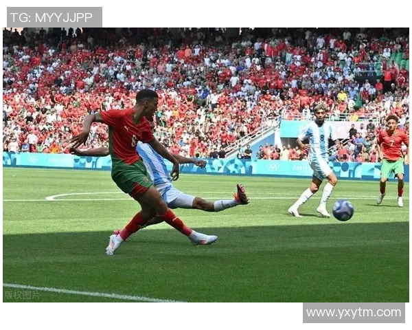 足球明星是否会观看比赛的真实想法与背后的原因分析