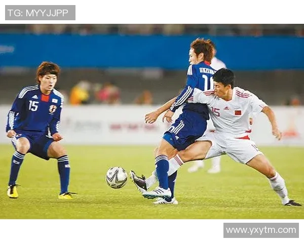 大阪钢巴与天津泰达的激烈对决展现中日足球魅力与实力较量