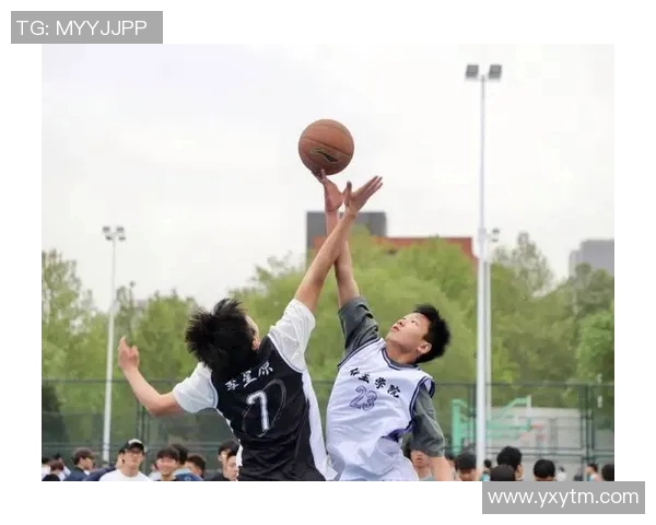篮球场上的传奇对决篮球明星们的热血青春与梦想追逐