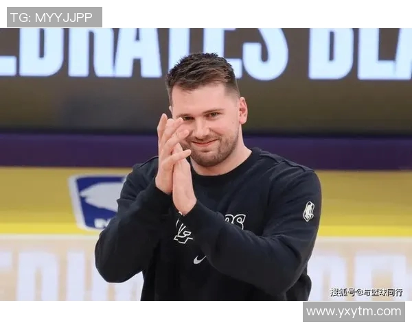 明星与篮球明星之间的情感纠葛与合作关系探讨 明星与篮球明星之间的情感纠葛与合作关系探讨