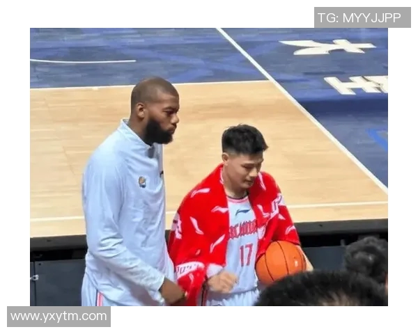 CBA篮球明星化身伪装大师展现惊人演技引发球迷热议